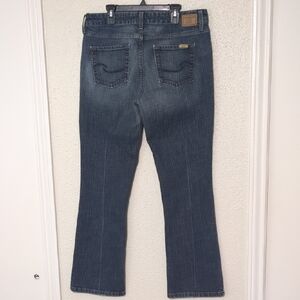 Levi's Signature Blue Low Rise Boot Cut Jeans